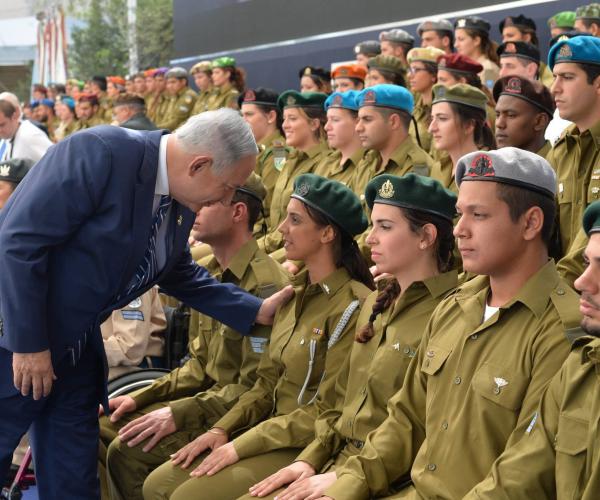 Israeli pM Netanyahu congratulates IDF troops