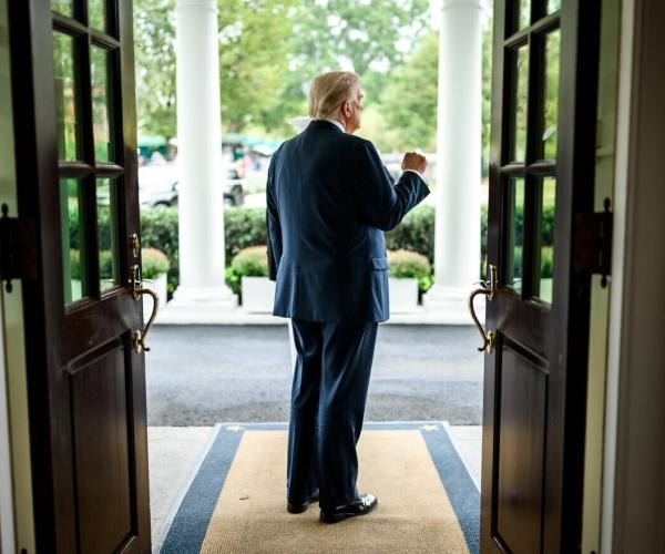 Trump awaits Netanyahu White House photo Daniel Torok