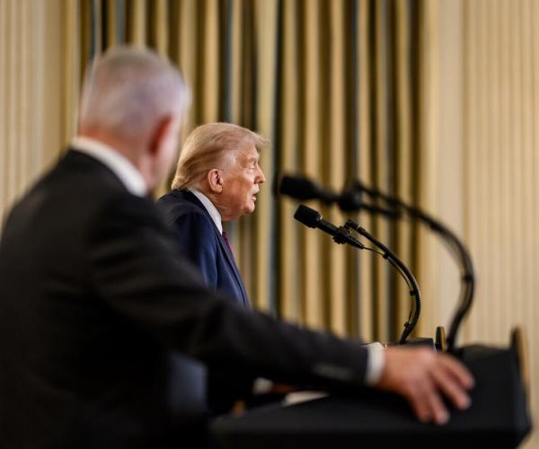 Trump and Netanyahu Official Photo
