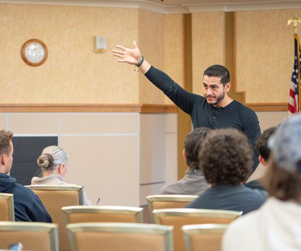 Abdul el sayed wikimedia pointing