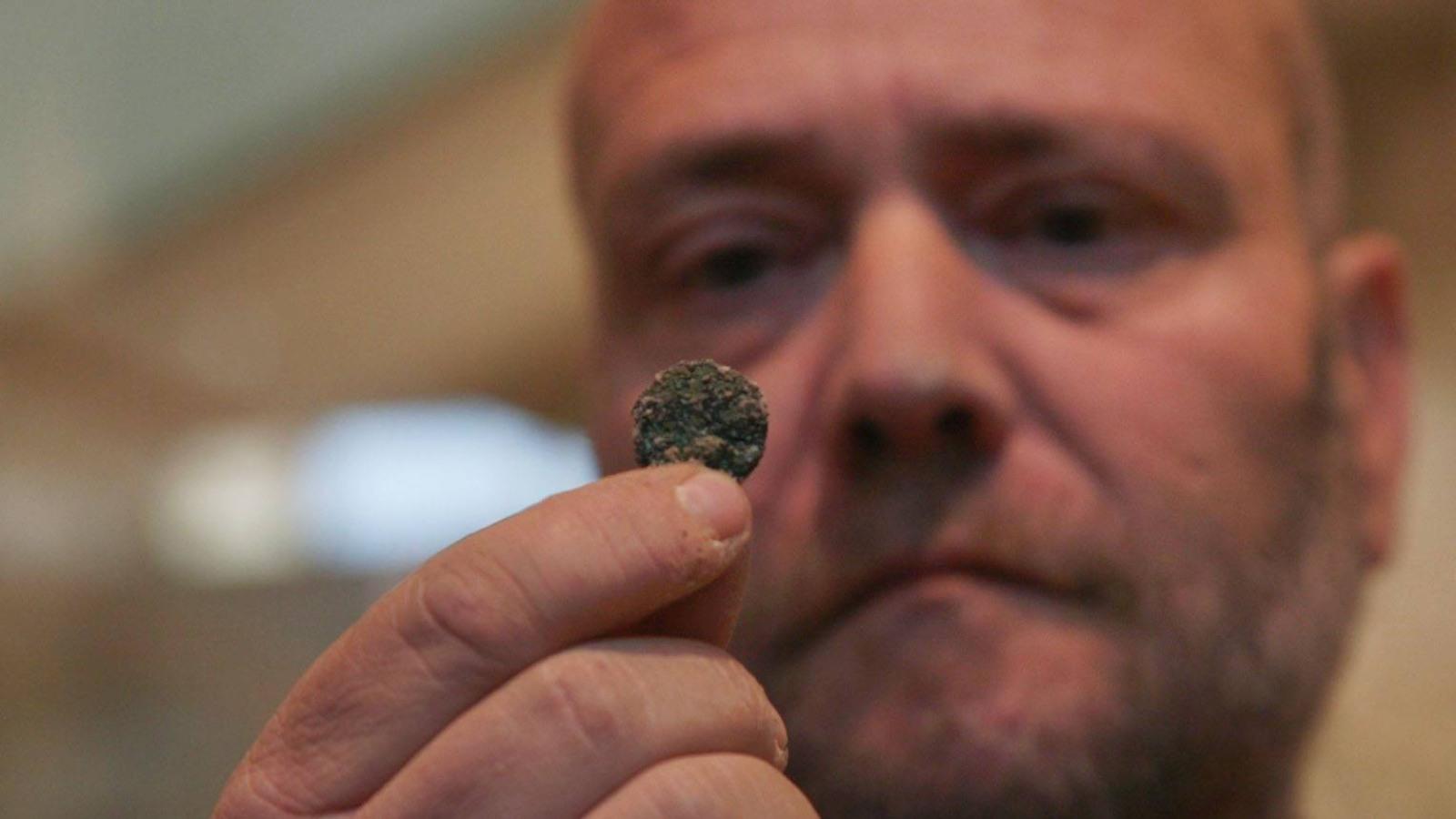 Coin found at Western Wall mikveh Israel