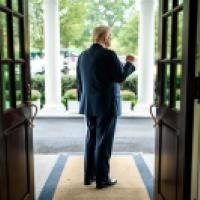 Trump awaits Netanyahu White House photo Daniel Torok