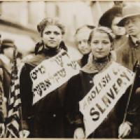 Protesters in 1909 New York against child slavery 